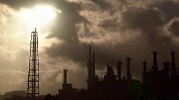 La guerra in Iran spinge il prezzo di gas e petrolio