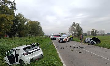 Incidente stradale tra Ripalta Cremasca e Ripalta Arpina: due giovani ferite