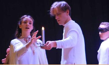 Voce e chitarra: la lirica vola in Africa