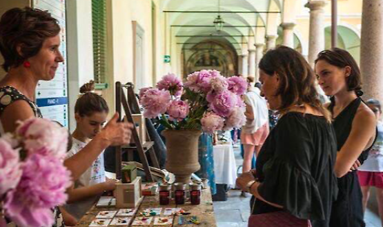 Il Mercatino delle Amiche. Se anche tu hai l'armadio che scoppia…