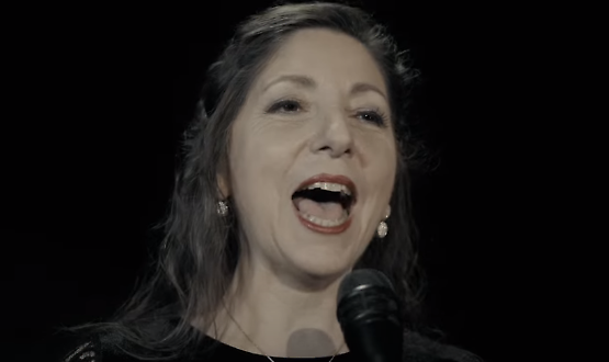 Lo spartito del Creato con l&rsquo;usignolo di Dio