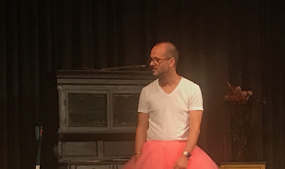 "Un neo di troppo" commedia in dialetto de Gli Schizzaidee