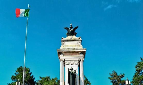 La chiesa di S. Ambrogio ed il cimitero monumentale