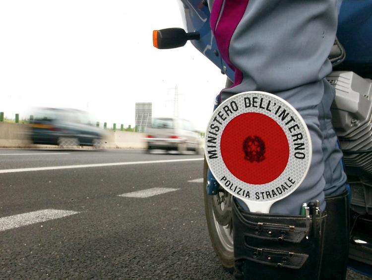 Scoperto prestanome con oltre 200 auto intestate