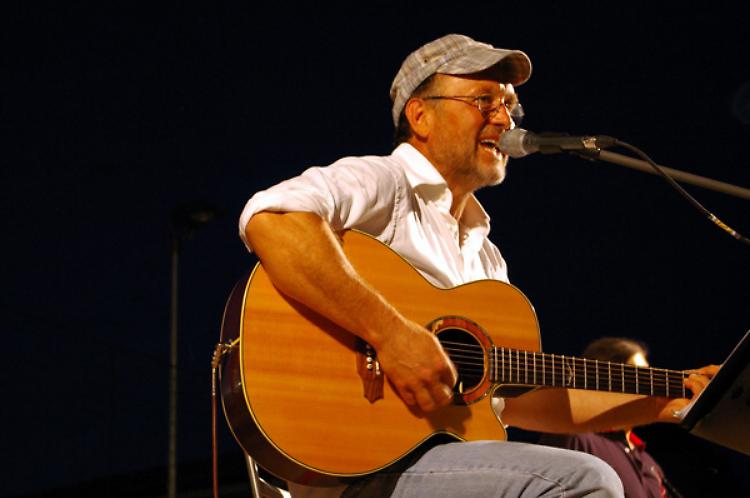 Giò Bressanelli canta “Spetàcol” a Romanengo
