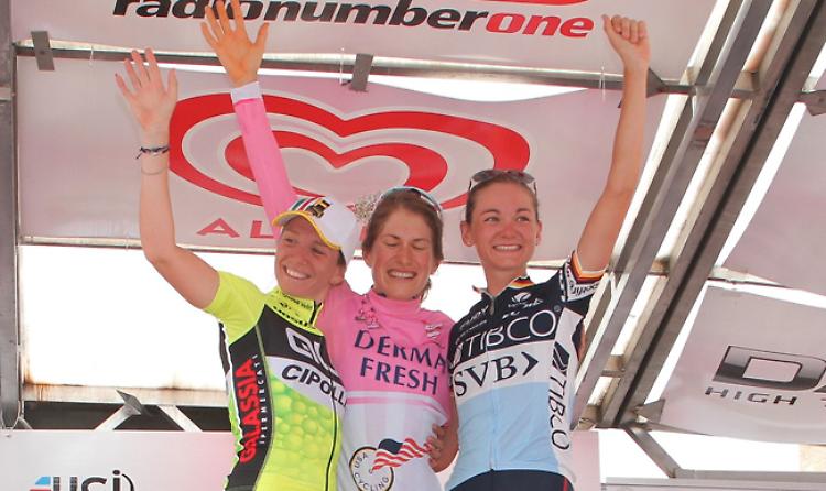 Il Giro Rosa all'americana Abbott, la 'crono' di Cremona alla VanDijk