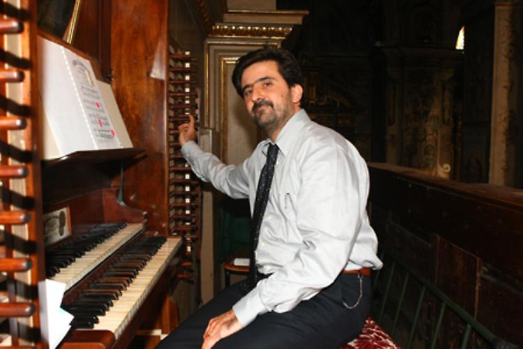 Oggi Paolo Bottini all'organo per la messa in suffragio di Federico Caudana
