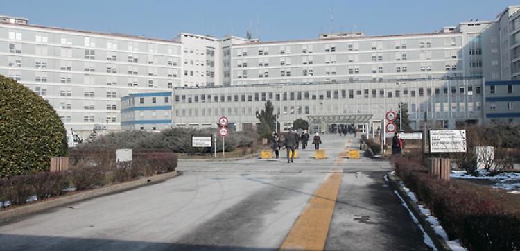 Visita dopo l’intervento: i mesi da sei diventano nove