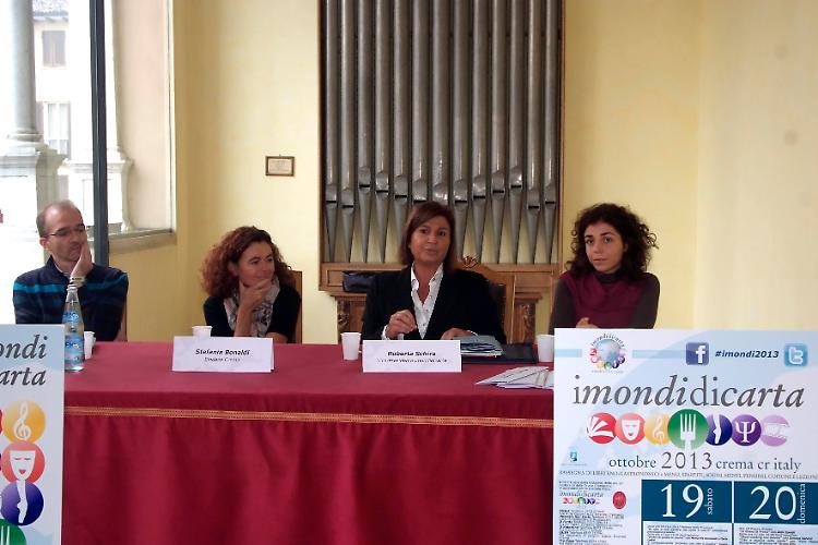 Tre giorni tra arte e cibo
Nascono 'I mondi di carta'