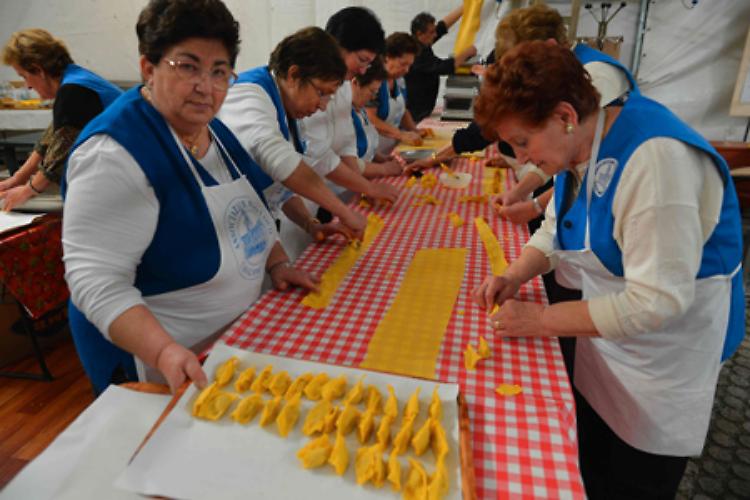 A Casalmaggiore Fiera di San Carlo: sagra e luna park fino all'8 novembre