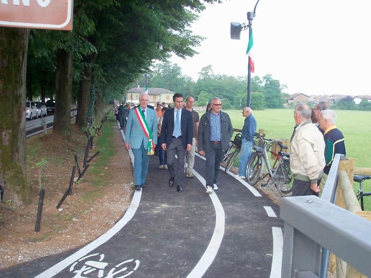 Il giorno dell'inaugurazione della ciclabile Casale-Sergnano