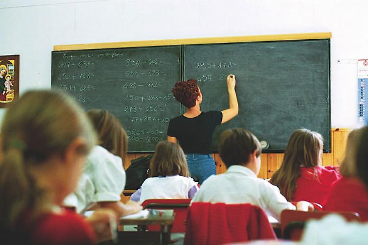 Scatti da restituire Una vicenda grottesca