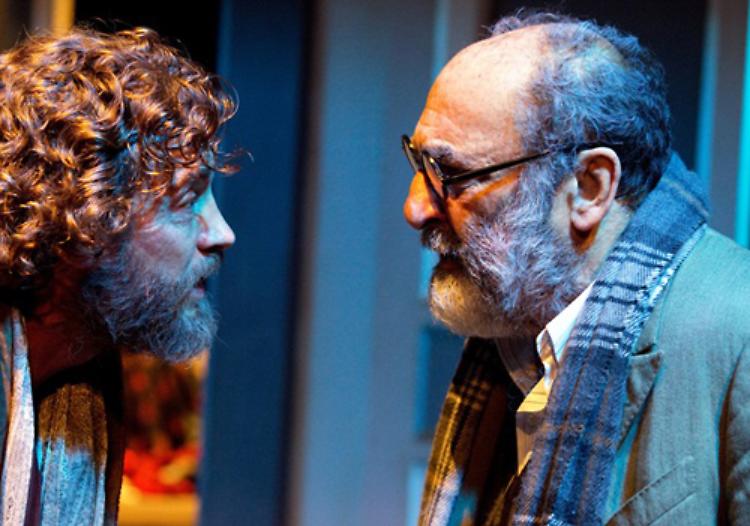 In sostituzione dello spettacolo ‘La Grande Magia’ di De Filippo va in scena ''Il visitatore'' di  Schmitt Giovedì e venerdì