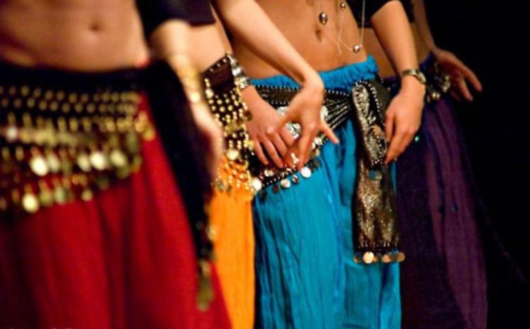 Seminari di ritmica e danza del ventre magheribina al circolo culturale Zagharid di Milano