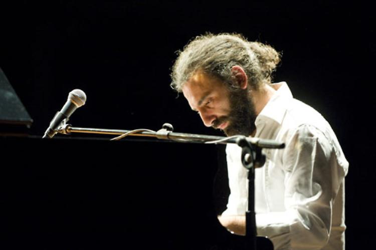 Stefano Bollani in ''Piano Solo'' alla Scala di Milano