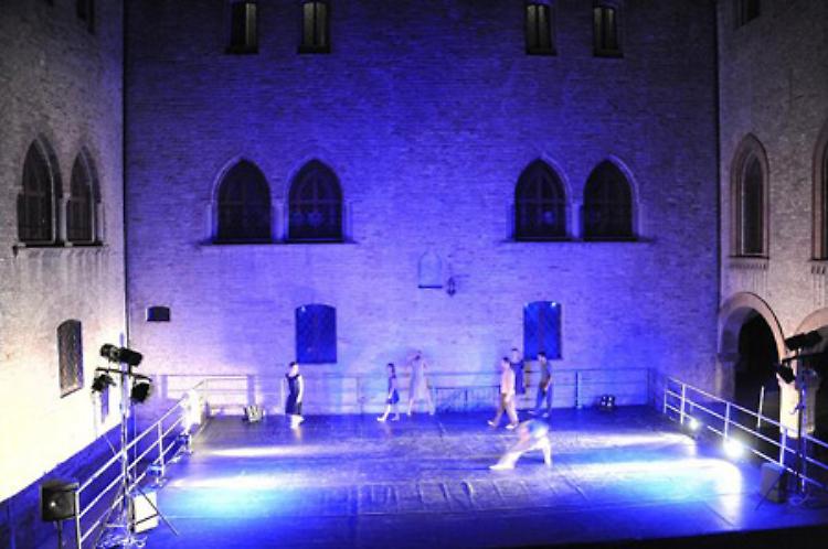 Imperfect Dancers Compagnia Balletto 90 a Fontanellato (PR) Venerdì 8