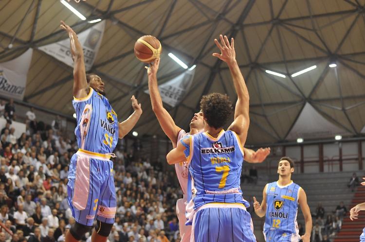 La Vanoli non si ferma pi&ugrave;, Pistoia dominata 83-76