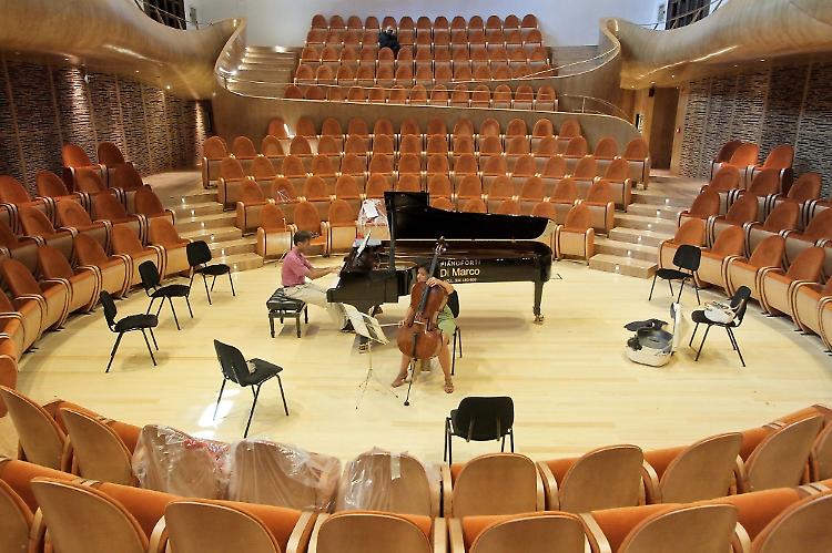 Audizione d’eccezione all’MdV con la viola Stradivari  1715