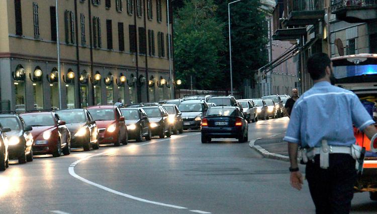 Traffico, nodo via GiordanoComune: 'Progetto a dicembre'