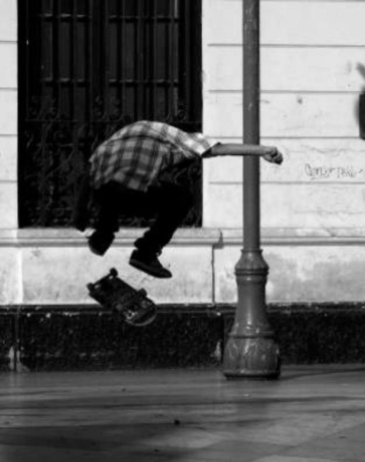 Gli scatti in bianco e nero di Gianpaolo Roseghini dal 5 dicembre