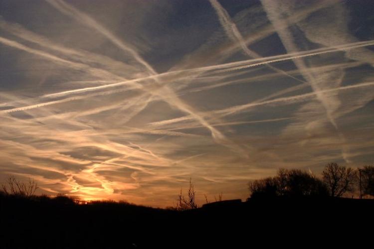 "Scie chimiche e clima impazzito", sabato 12 conferenza del Gruppo Ufo