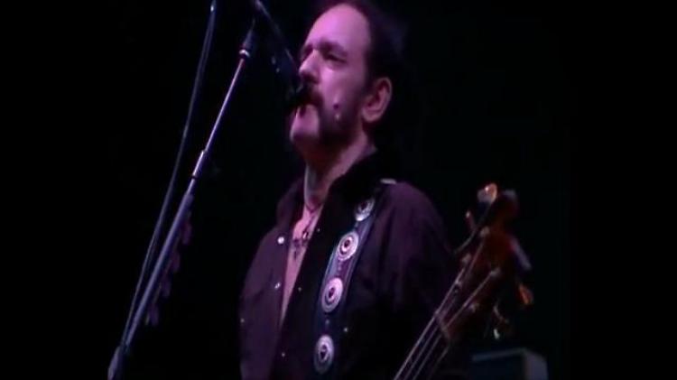 Lenny Kilmster, l'entrata sul palco: ''Siamo i Motörhead e suoniamo rock 'n roll''