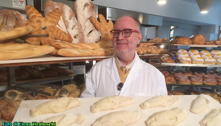 Melaverde domenica 27 marzo: a Paderno d'Adda per la farina, in Versilia per le terme, a Tione per le candele