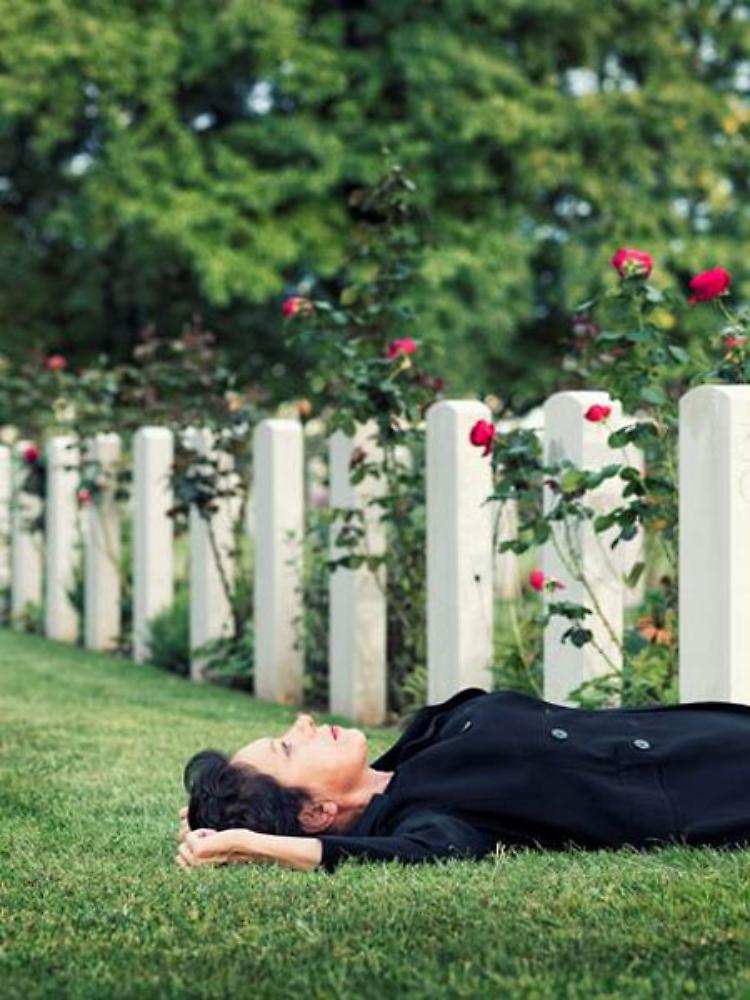 "Mio eroe" ispirato alla biografia di alcuni militari italianicaduti in Afghanistan durante la missione ISAF (con la voce delle loro madri)