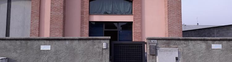 Capannone degli islamici, Comune: 'La propriet&agrave; chiarisca'