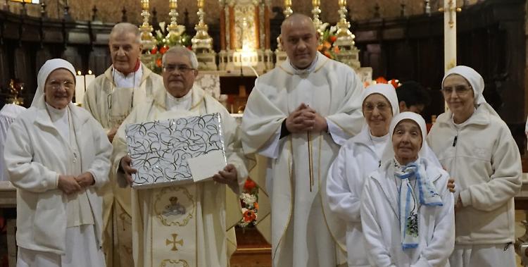 L'addio delle 'Piccole suore' dopo 46 anni