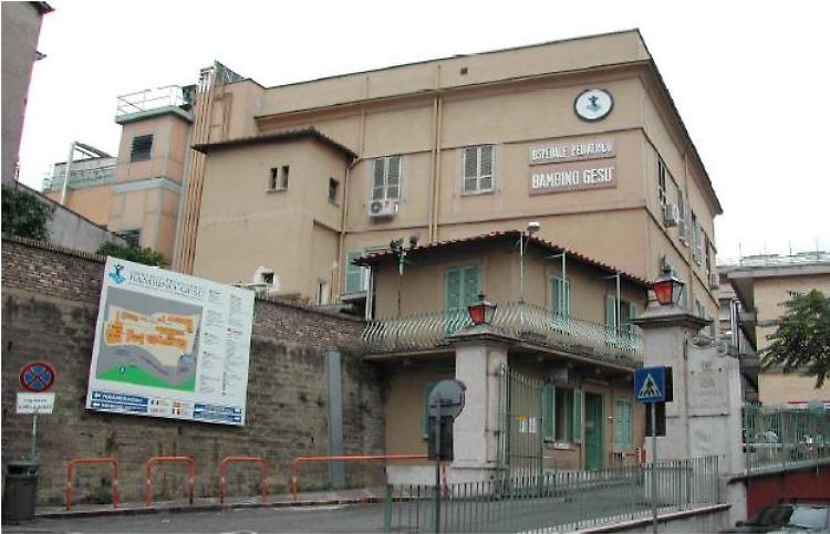 Covid: corsa dalla Campania al Lazio per ricovero neonato