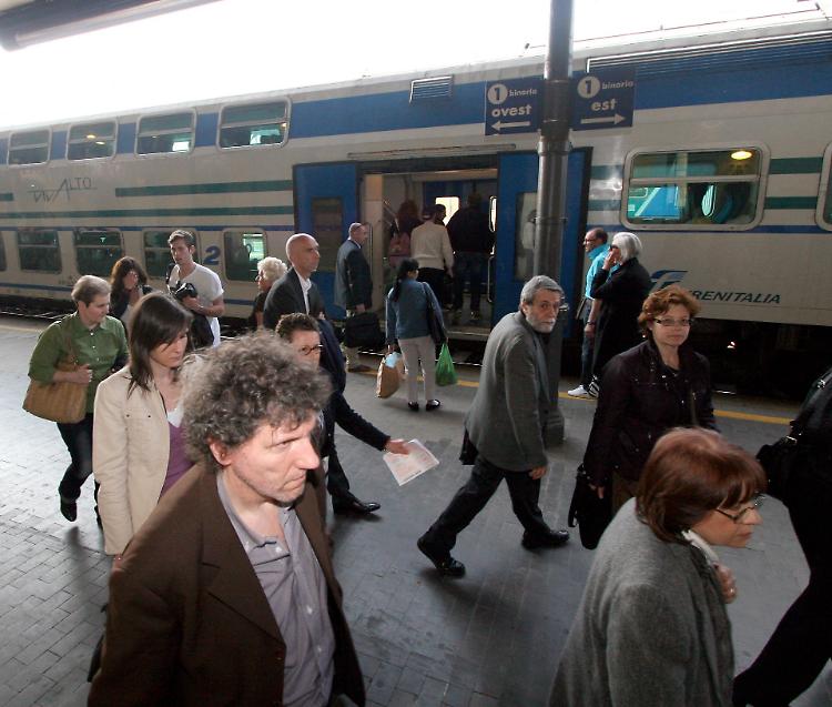 Deraglia treno merci a Lodi, disagi per tutto il giorno