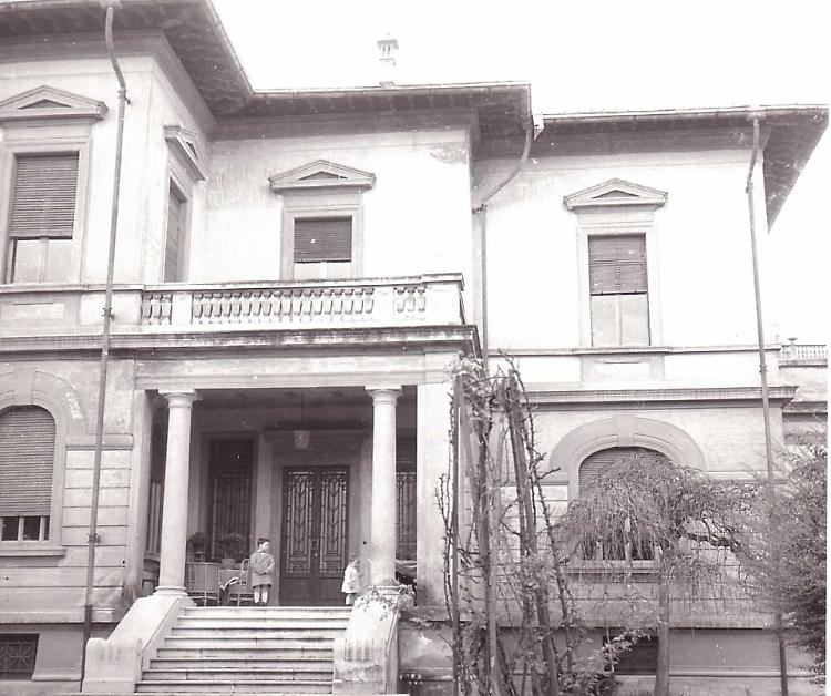 Pièce su Villa Merli