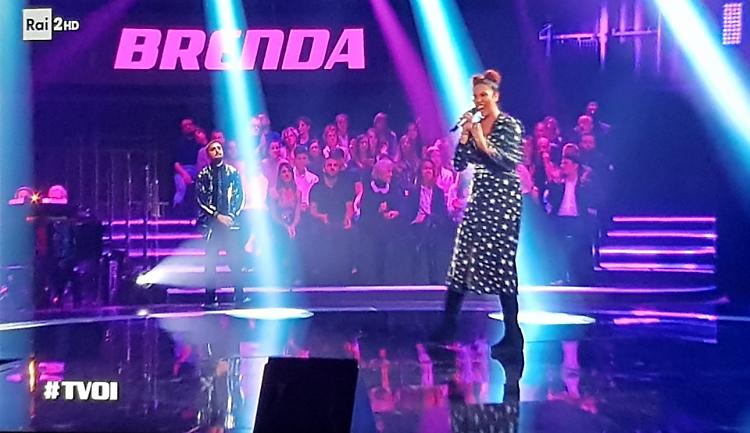 Una strepitosa Brenda vola in finale di The Voice