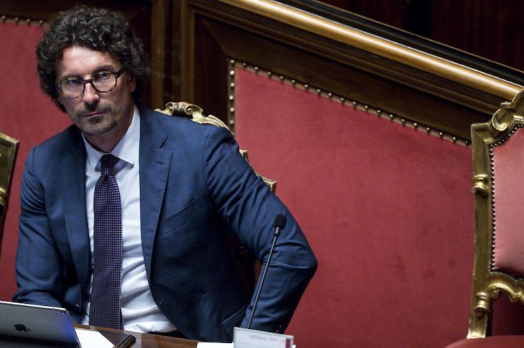 Cremona - Mantova, Toninelli convoca Regione Lombardia: ma non si parler&agrave; di autostrada