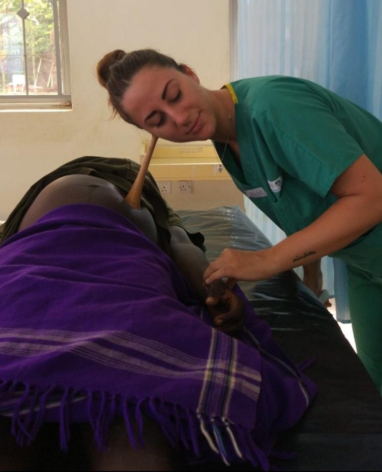 Da Pianengo all&rsquo;Africa : un mese di stage in Uganda tra parti difficili e  umanit&agrave;