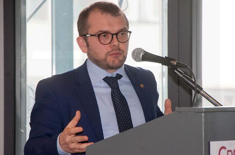 Rolfi: "L'aviaria non crea alcun pericolo per l'uomo"