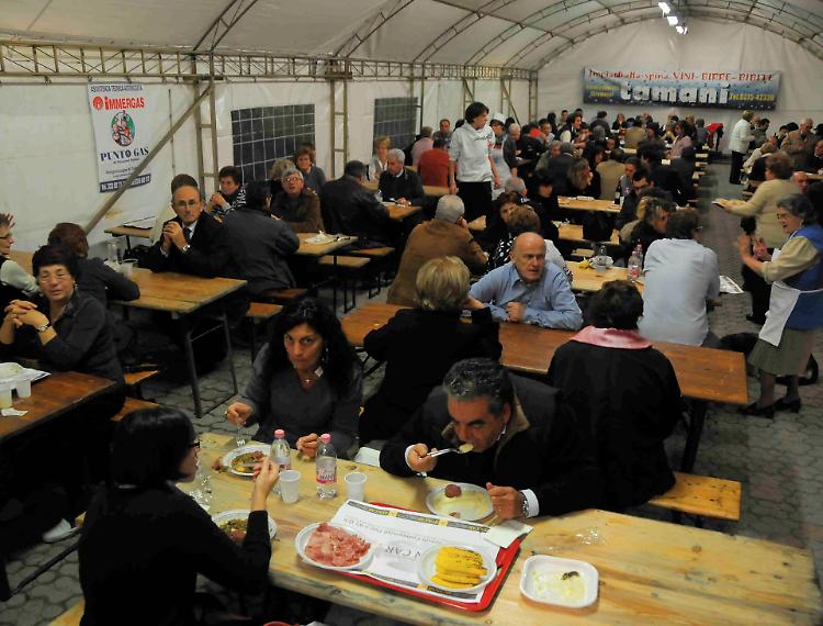 Covid-19, annullata anche la sagra del cotechino e del blisgòn