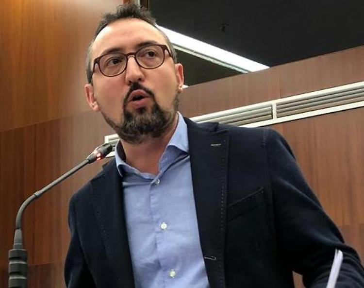 Vaccini anti-influenzali, Piloni: "La Regione brancola nel buio"