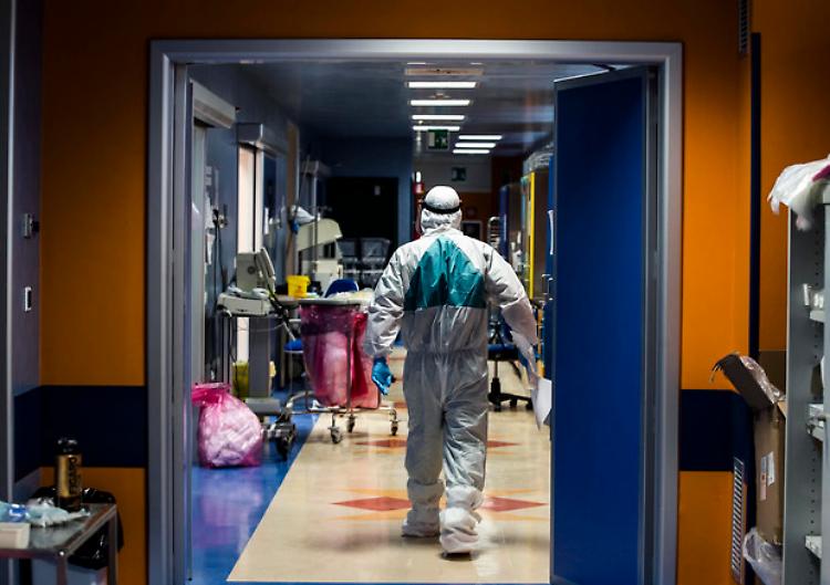 Coronavirus: i malati sono 107.699, 10 meno di ieri. Nuovo record di guariti in un giorno