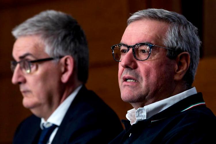 Coronavirus, torna a calare il numero dei malati: 290 in meno rispetto a ieri