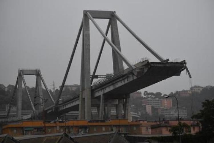 Parenti delle vittime: "Non saremo all'inaugurazione del nuovo ponte di Genova"