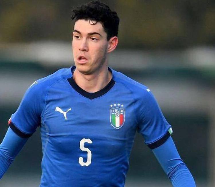 Calcio, stage della Nazionale: Alessandro Bastoni ko