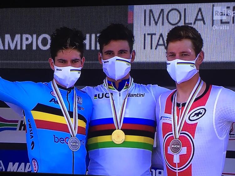  Ciclismo: Ganna vince titolo mondiale nella cronometro