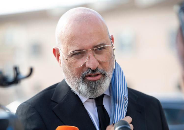 Covid: Bonaccini, ho polmonite, mi curo da casa