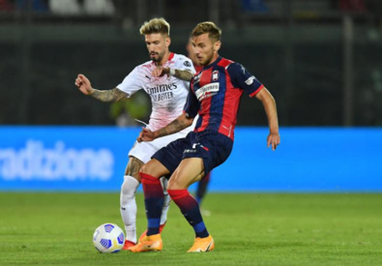 Covid, un positivo nel Crotone. Oggi c'è la partita con la Juve