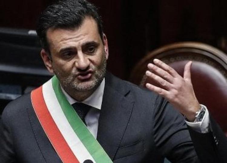  Decaro: non andremo più a "cabine regia"