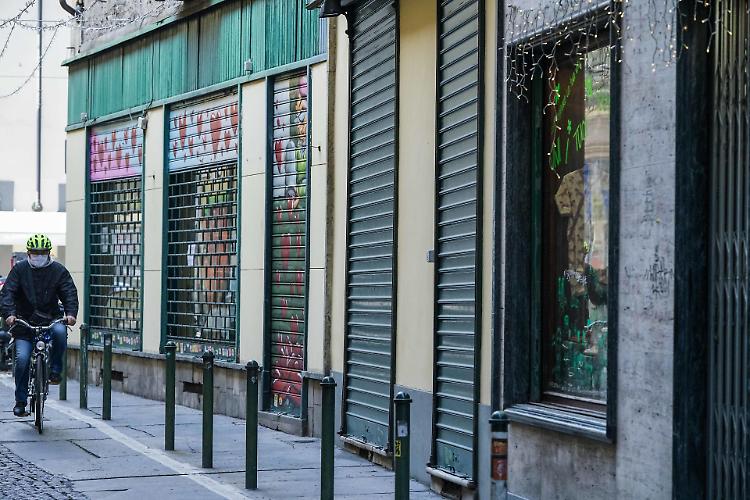 Ricciardi: 'Due o tre settimane di tempo per decidere su un lockdown'