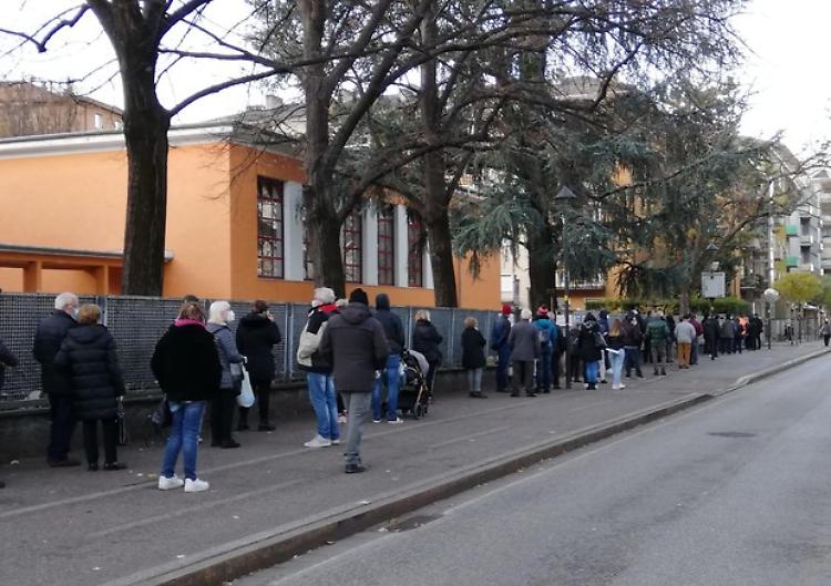 Alto Adige, stop stretta totale: negozi riaprono a fine mese
