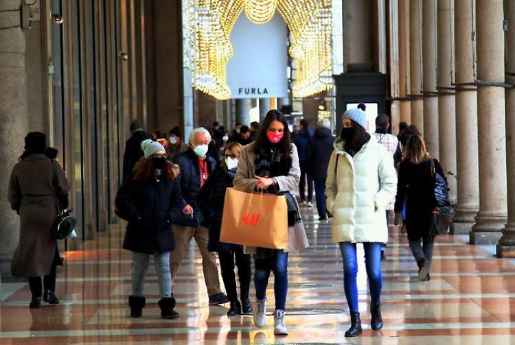 Dpcm, verso restrizioni fino al 10 gennaio